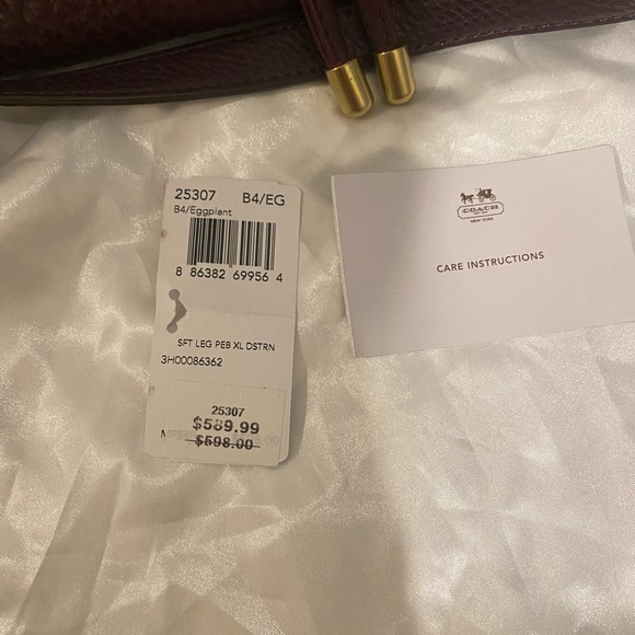 Coach - Picture 3 of 8